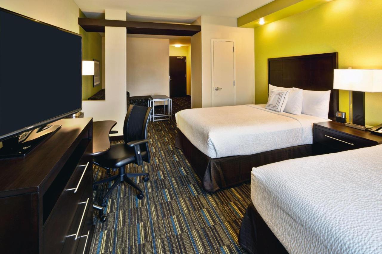 Fairfield Inn And Suites By Marriott Austin Northwest/Research Blvd Exterior photo