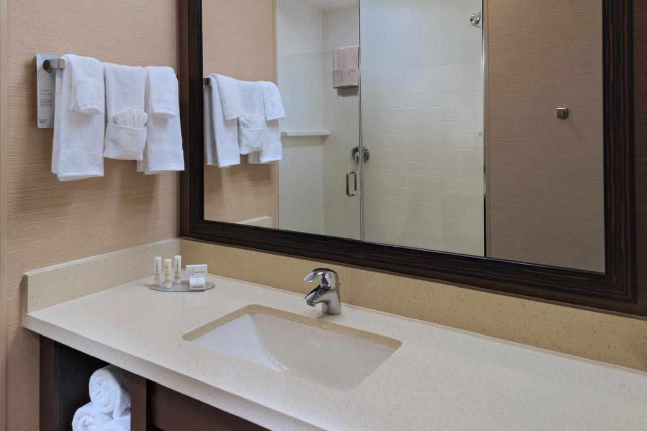 Fairfield Inn And Suites By Marriott Austin Northwest/Research Blvd Exterior photo